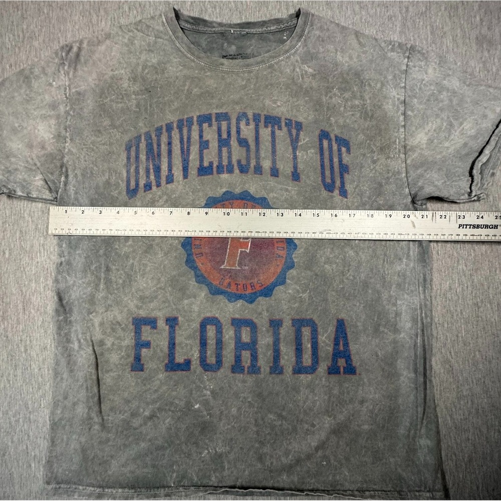 University of Florida Gators Acid Wash Graphic Tee – Vintage Style – Size L - Picture 6 of 6